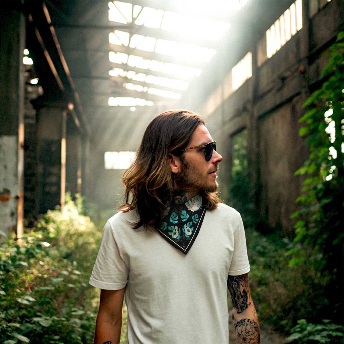 Skulls & Leaves in Tiles Bandana